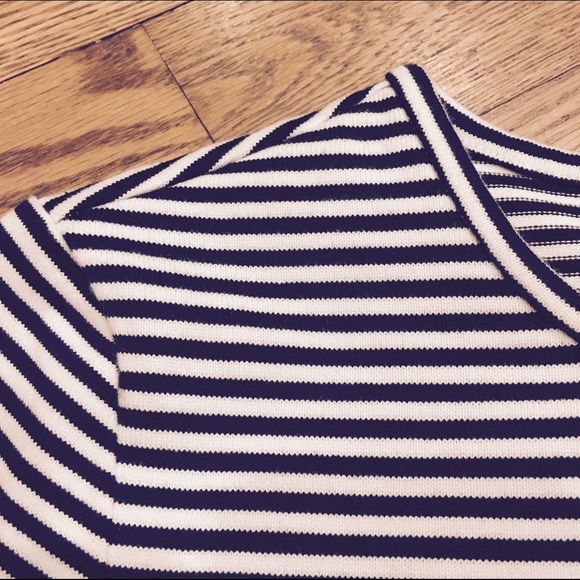 kate spade Saturday Black and White Crop Top. - Picture 4 of 4