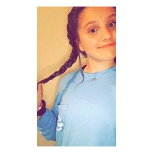 Meet your Posher, Claire