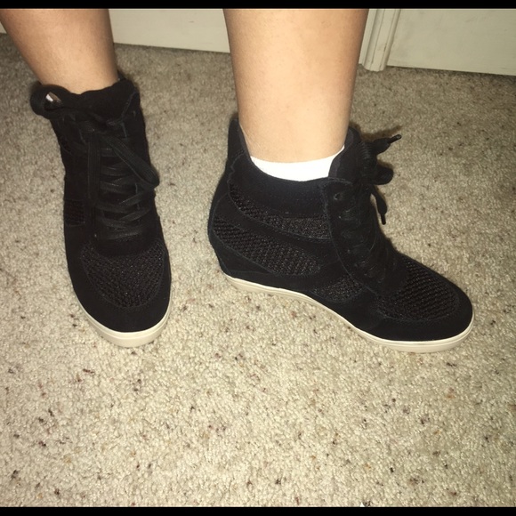 🚫SOLD🚫 Steve Madden & Puma Wedge Sneakers - Picture 2 of 4
