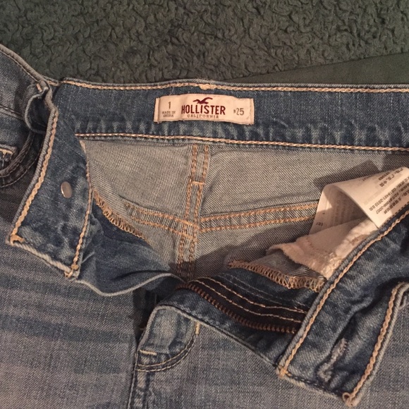 Shorts - Picture 3 of 3