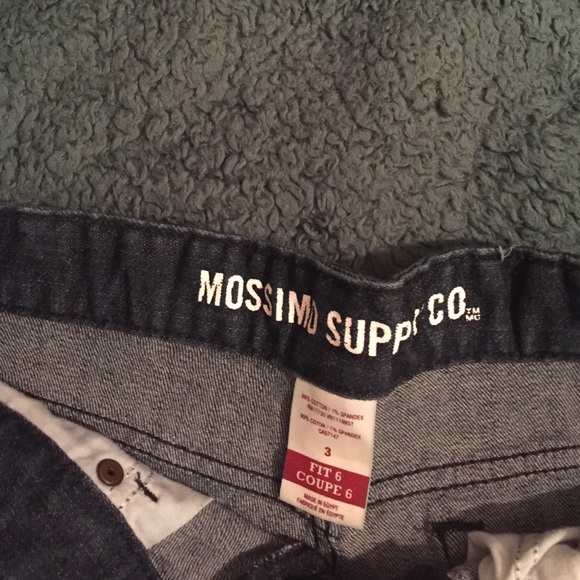 Shorts - Picture 3 of 3