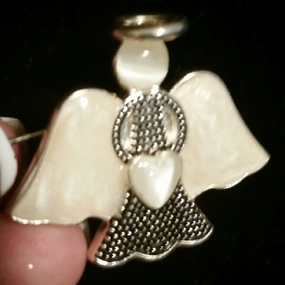 Heavenly Pin