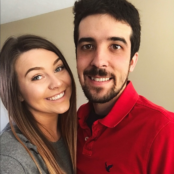 Meet your Posher, Kiersten - Picture 2 of 3