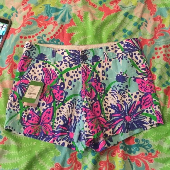 Lilly Pulitzer shorts 😊💗