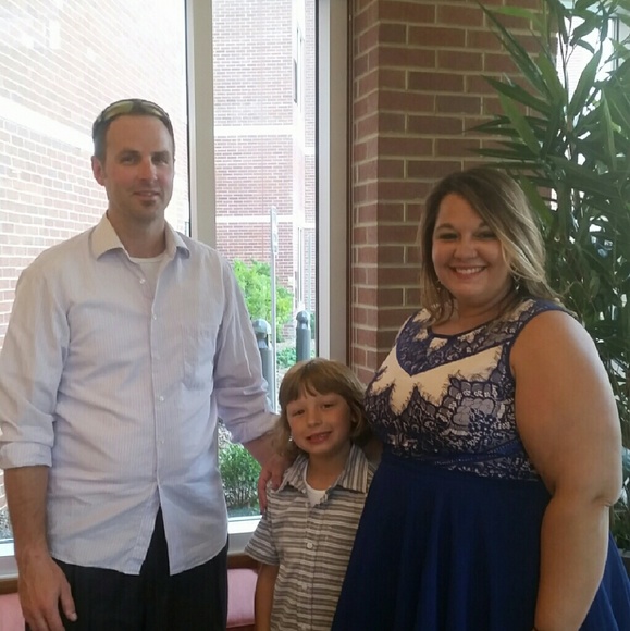 Meet your Posher, Amber - Picture 2 of 2