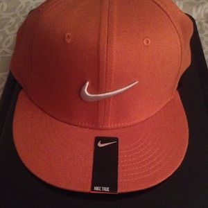 Nike True Adult Fitted Hat