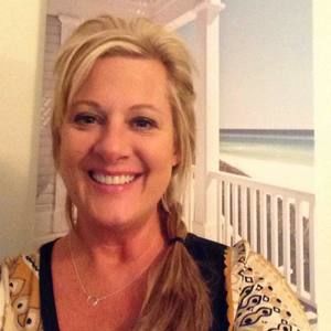 Meet your Posher, Leigh