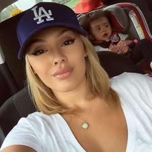 Meet your Posher, Sandra