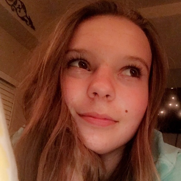 Meet your Posher, Macy - Picture 8 of 8