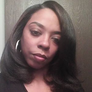 Meet your Posher, Devona