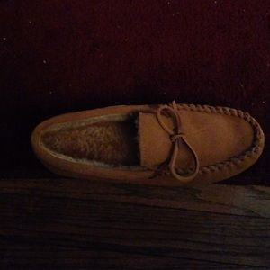 Moccasins size M 9-10