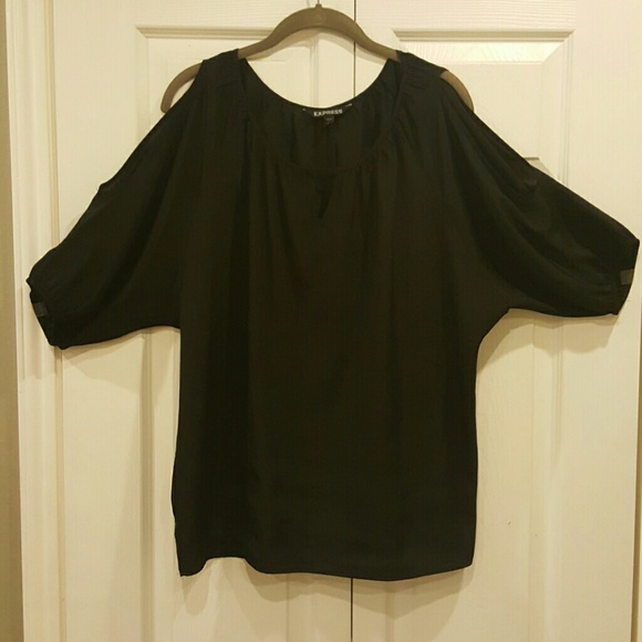 Express cut-out shoulder blouse