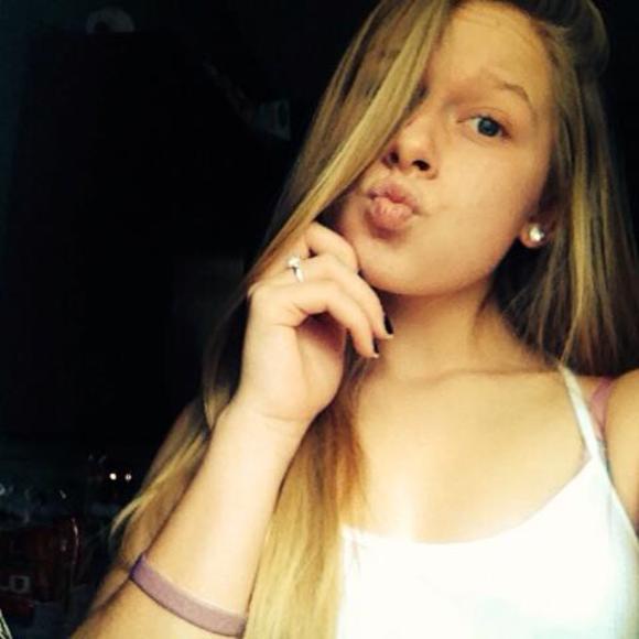 Meet your Posher, Mackenzie - Picture 1 of 1