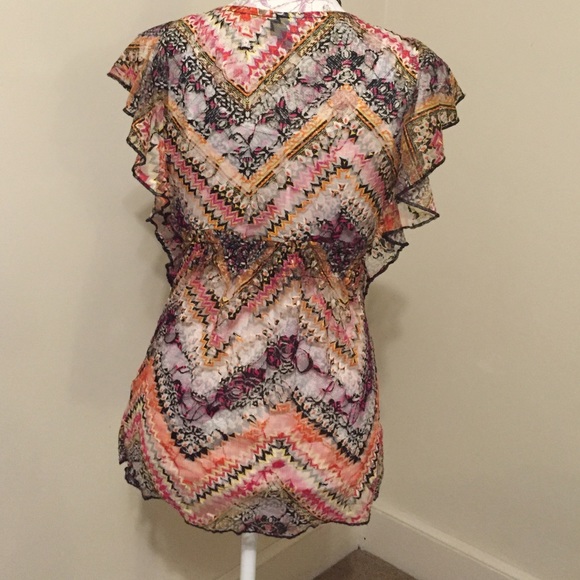 Sheer lace top - Picture 3 of 3