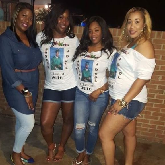 Meet your Posher, Erica - Picture 1 of 1