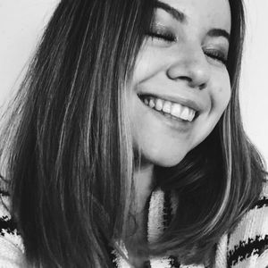 Meet your Posher, Idania