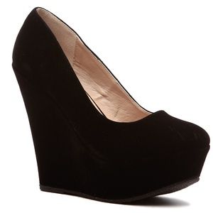Qupid Platform Heels, 7 1/2 M