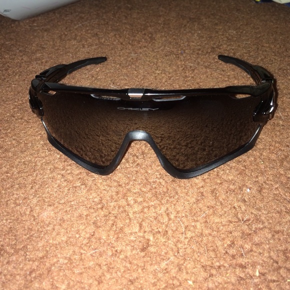 Men's Oakley Jawbreaker sunglasses