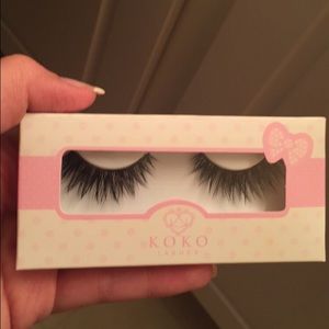 Koko lashes in "Goddess"