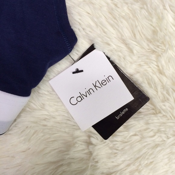 Calvin Klein bralette - Picture 3 of 3