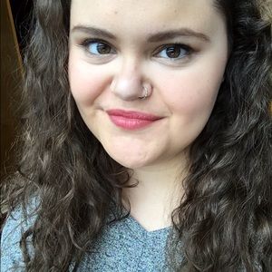 Meet your Posher, Molly