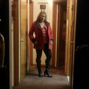 Meet your Posher, Beverly