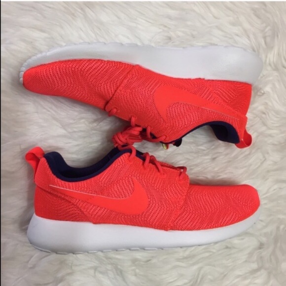 Nike Roshe One - Picture 4 of 4
