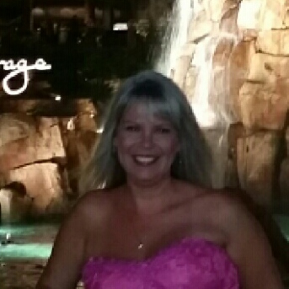 Meet your Posher, Trina