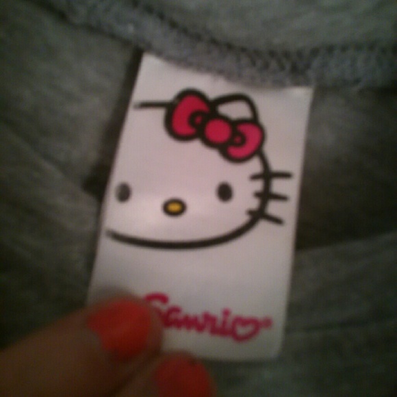 !Hello kitty Bundle ! Cutest ever tee + Scarf!! - Picture 3 of 4