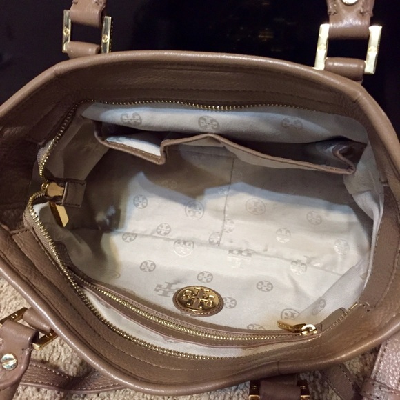 Tory Burch Amanda Mini Satchel - Picture 4 of 4