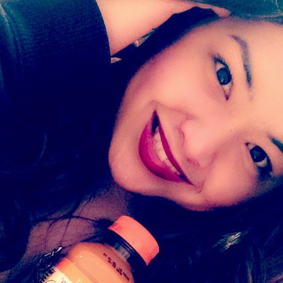 Meet your Posher, Jashlyn - Picture 2 of 2