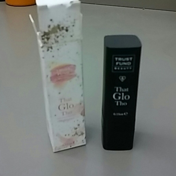 Trust Fund Beauty: That Glo Tho highlighter stick