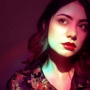 Meet your Posher, Mia