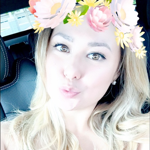 Meet your Posher ✨💕 - Picture 3 of 4