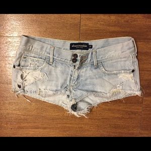 a&f light wash distressed shorts