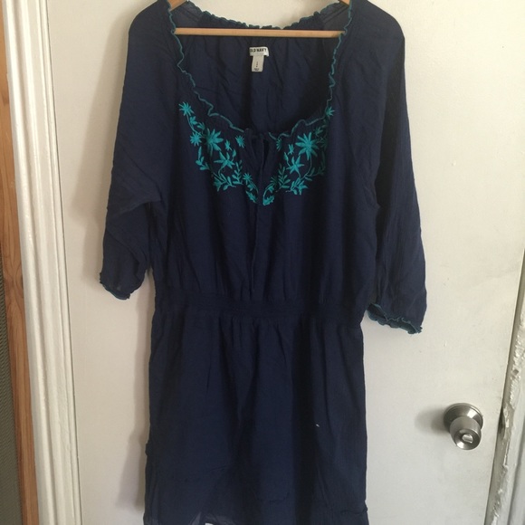 Old Navy Dresses & Skirts - Navy dress  and turquoise embroidery