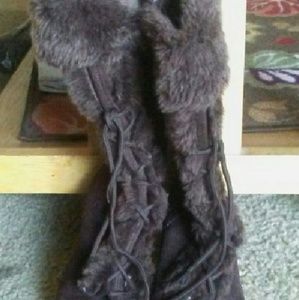 Brown Zip Up Suede HeeleduBoots W/Fur& TheyLace up
