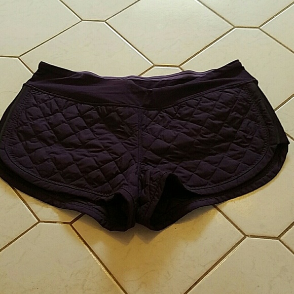 lululemon athletica Pants - Lululemon quilted shorts