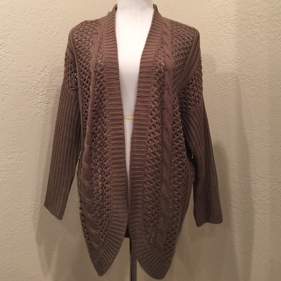 BNWOT OLIVE + OAK Brown crochet Sweater Dusher M
