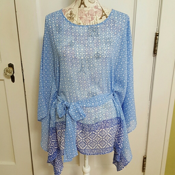 Tops - 💙Issac Mizrahi Live Belted Cape Top