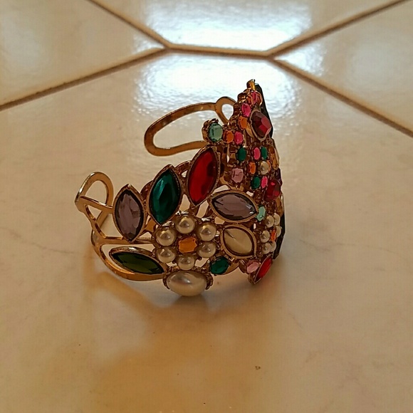Cuff bracelet