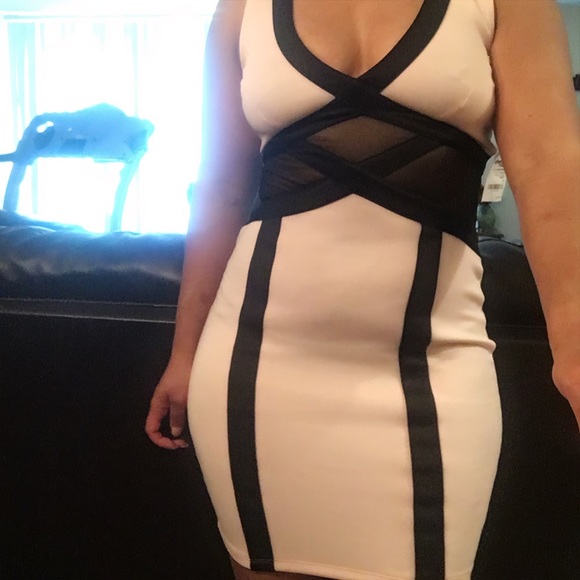 Pink and Black Dress - Picture 4 of 4