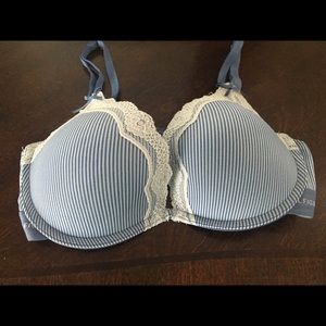 Tommy Hilfiger bra.