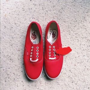 Red Vans Lo Pro