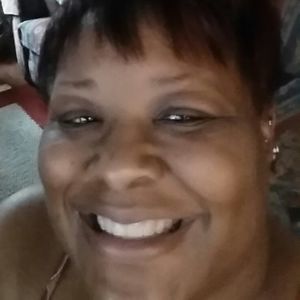 Meet your Posher, Lauretta