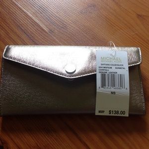 New Michael Kors Wallet