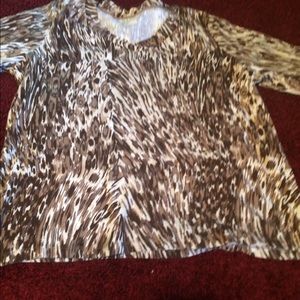 💃🏼TODAY ONLY💃🏼 Leopard print 3/4 sleeve shirt