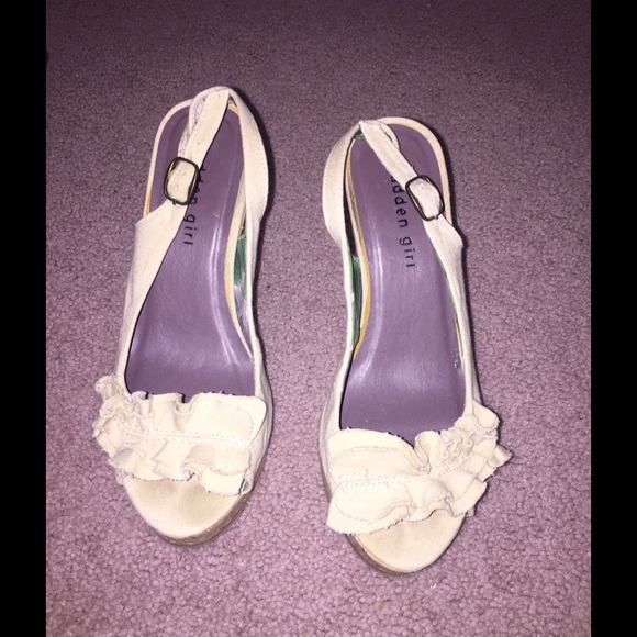 MADDEN GIRL SUMMER WEDGES!