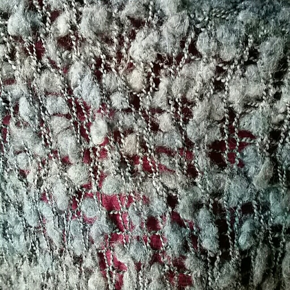 Long sleeve popcorn stitch sweater - Picture 2 of 2