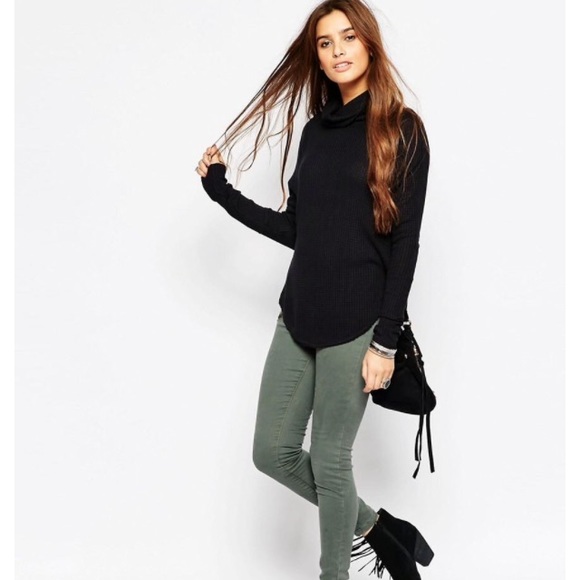 Free People drippy cowl neck thermal - Picture 3 of 4